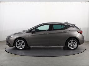 Opel Astra - 2016