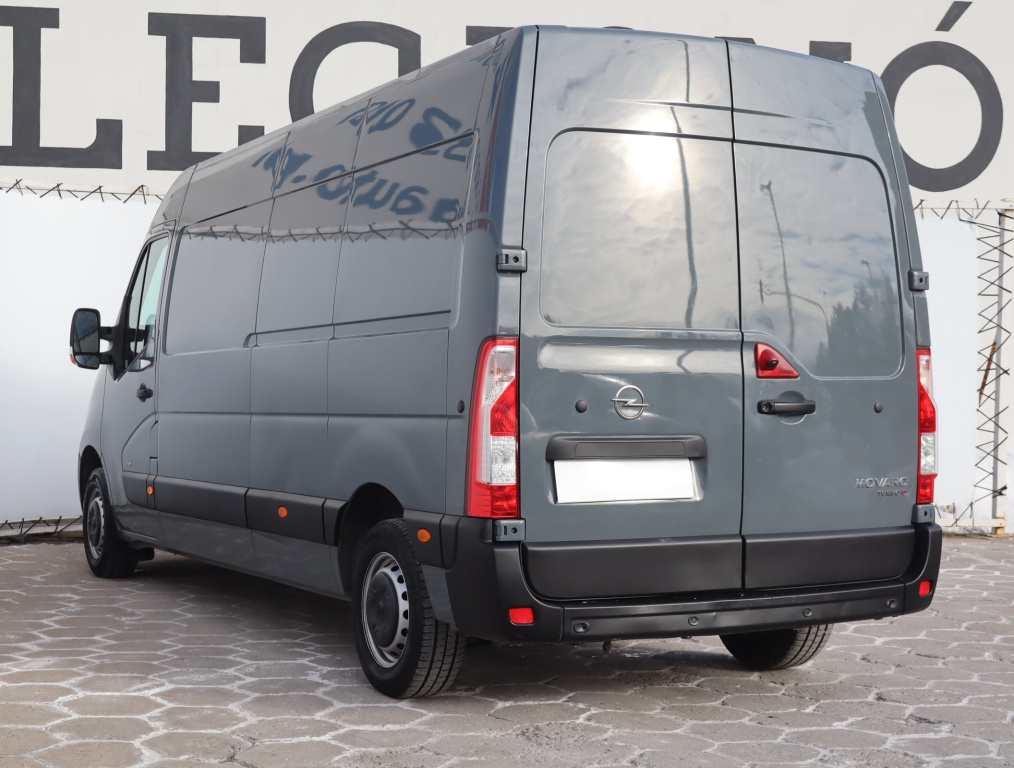 Opel Movano