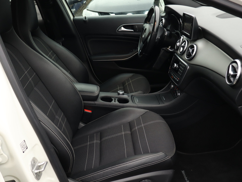 Mercedes-Benz GLA, 2014