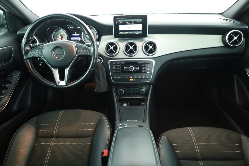 Mercedes-Benz GLA, 2014