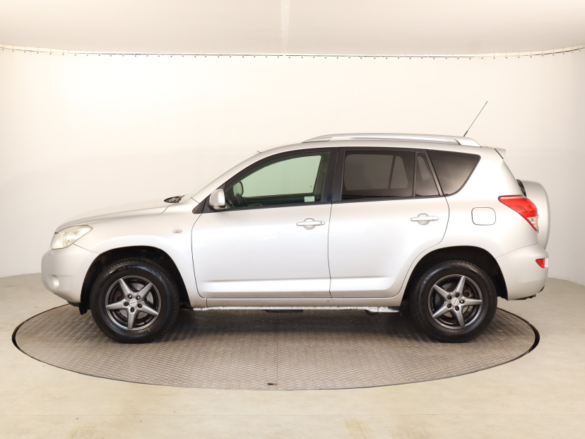 Toyota RAV 4, 2008