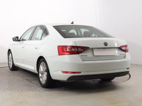 Škoda Superb - 2016