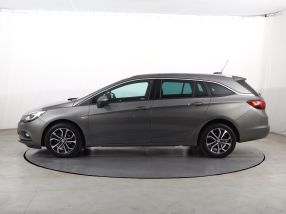 Opel Astra - 2016