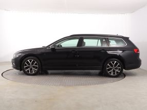 Volkswagen Passat - 2023