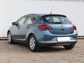 Opel Astra - 2015