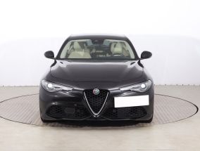 Alfa Romeo Giulia - 2017