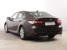 Toyota Camry - 2020