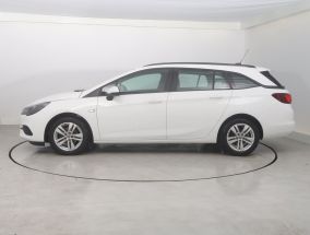 Opel Astra - 2021