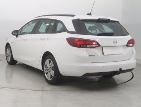 Opel Astra - 2021