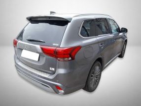 Mitsubishi Outlander - 2020