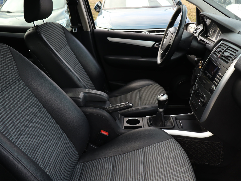 Mercedes-Benz B