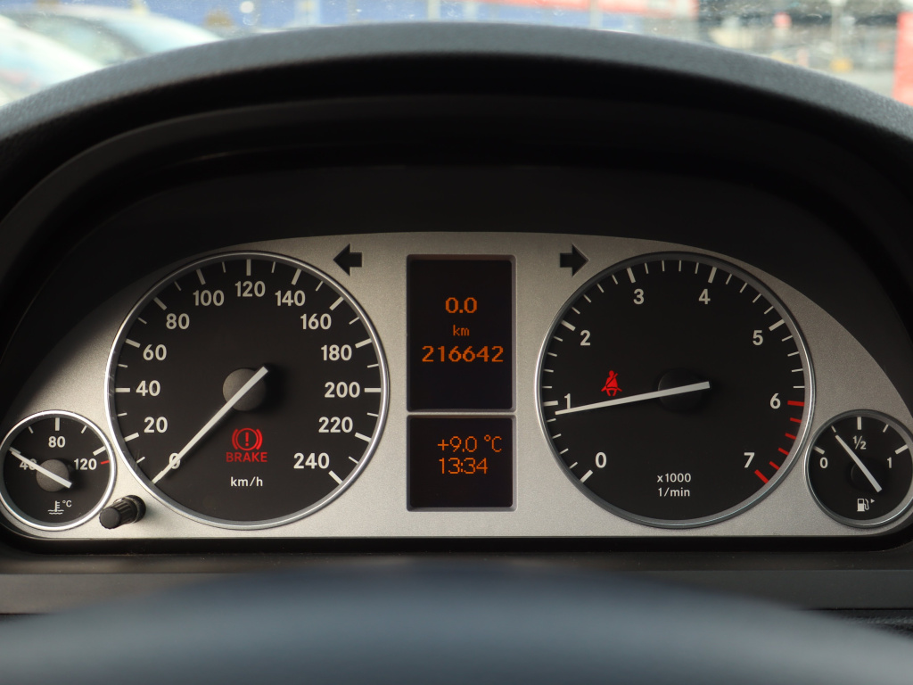 Mercedes-Benz B