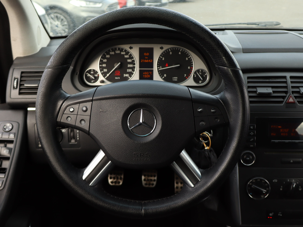 Mercedes-Benz B