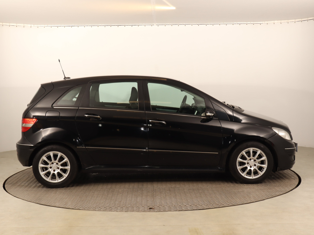 Mercedes-Benz B