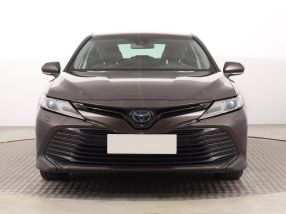 Toyota Camry - 2020