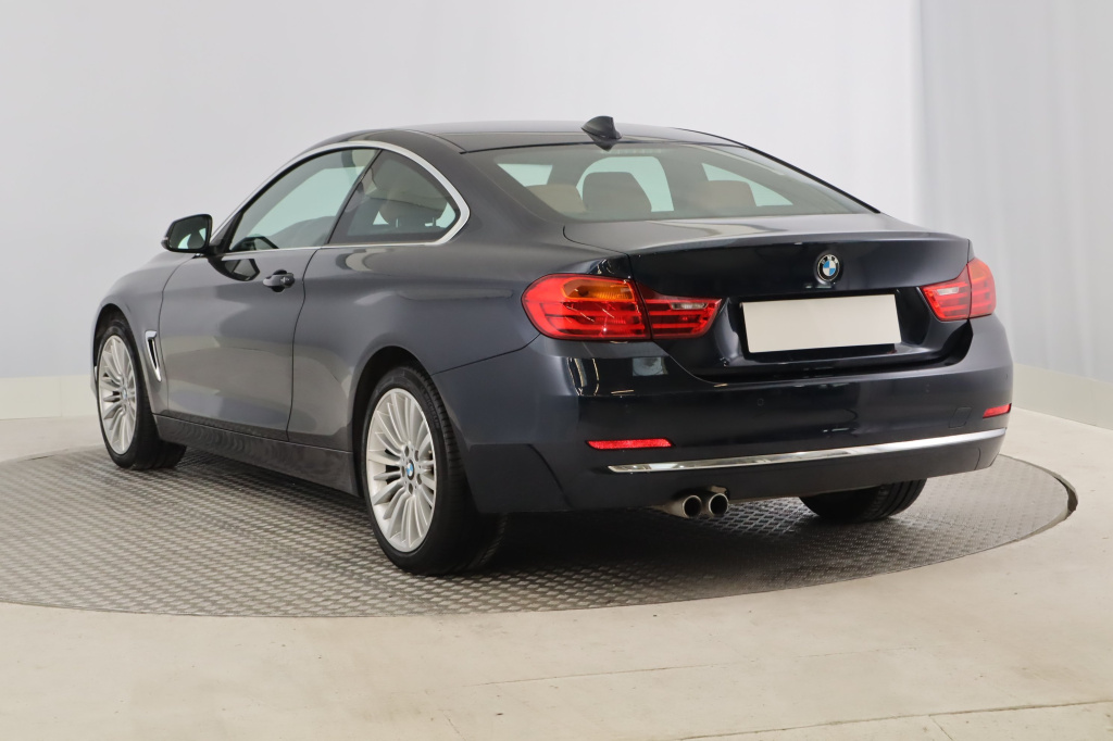 BMW 4