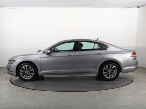 Volkswagen Passat - 2017