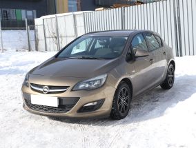 Opel Astra - 2013