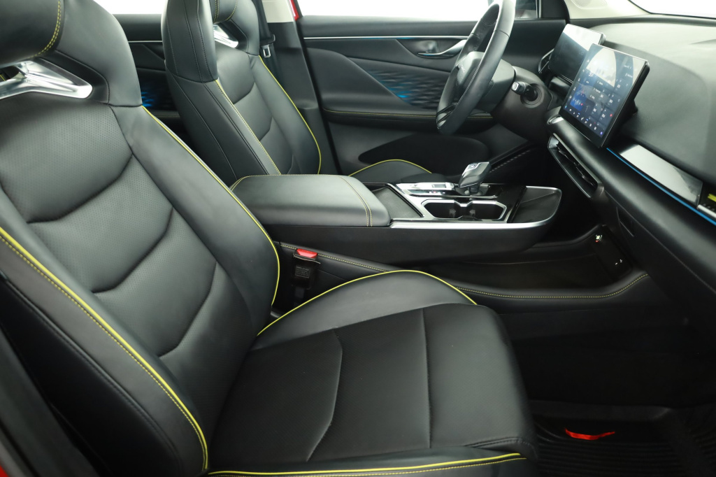 BAIC Beijing 5