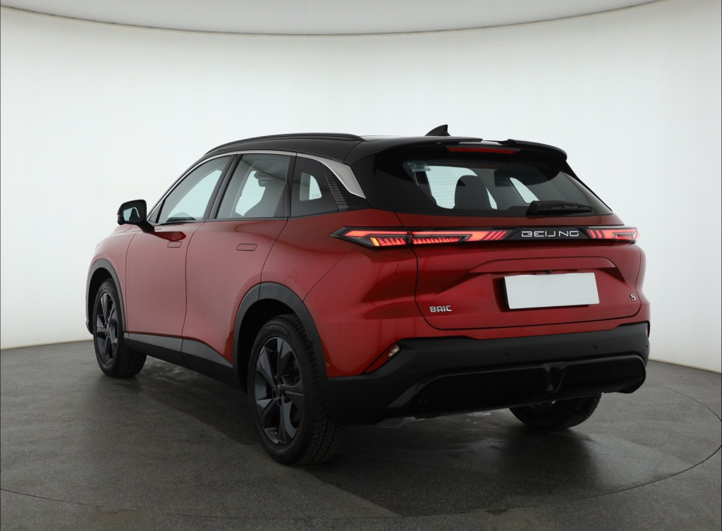 BAIC Beijing 5