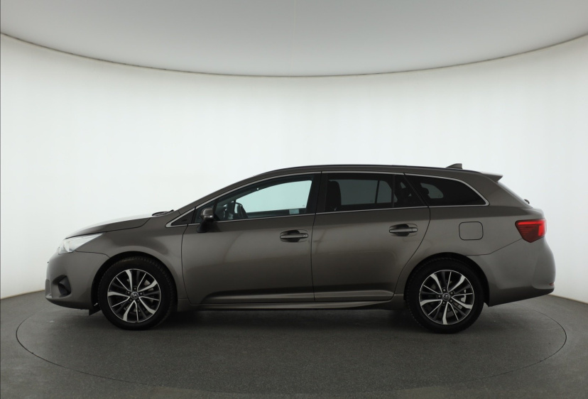 Toyota Avensis, 2016