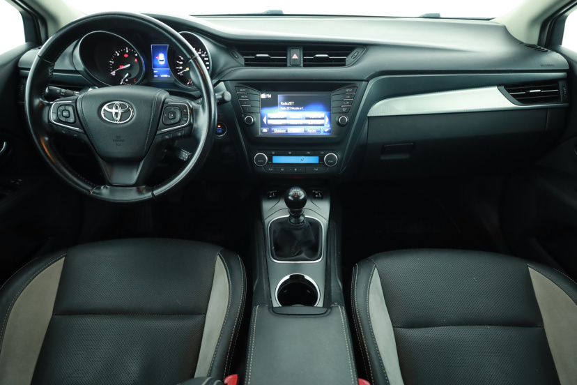 Toyota Avensis, 2016