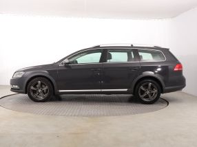 Volkswagen Passat - 2012
