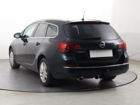Opel Astra - 2015