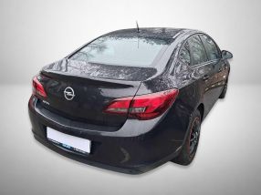 Opel Astra - 2015