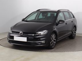 Volkswagen Golf - 2020