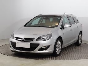 Opel Astra - 2014