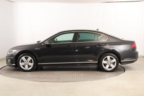 Volkswagen Passat - 2016
