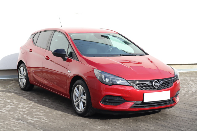 Opel Astra 2021