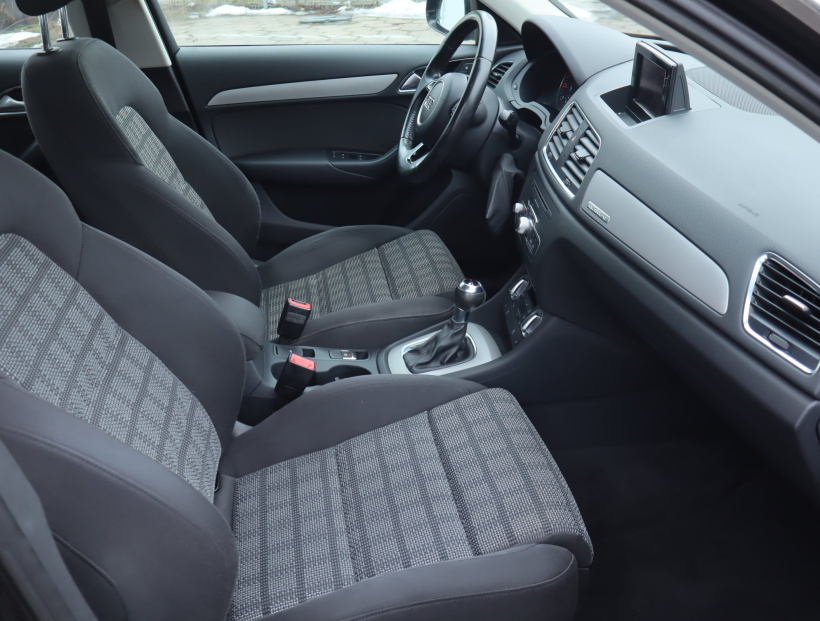 Audi Q3, 2012