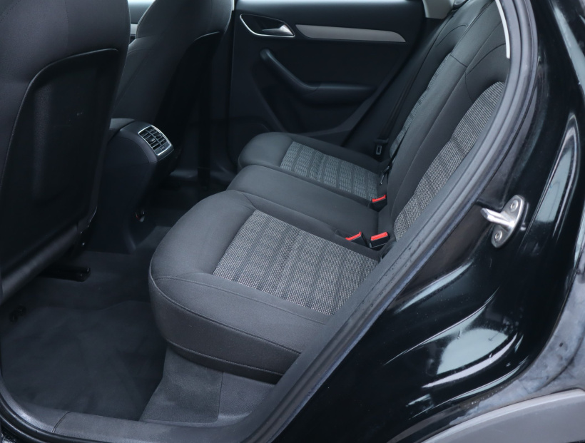 Audi Q3, 2012
