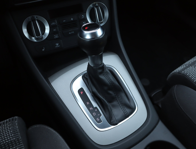 Audi Q3, 2012