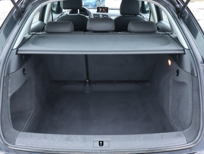 Audi Q3, 2012