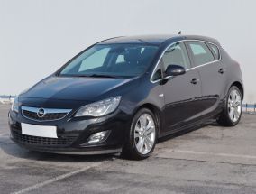 Opel Astra - 2010