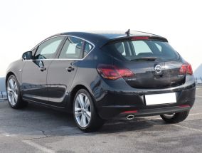 Opel Astra - 2010
