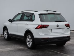 Volkswagen Tiguan - 2022
