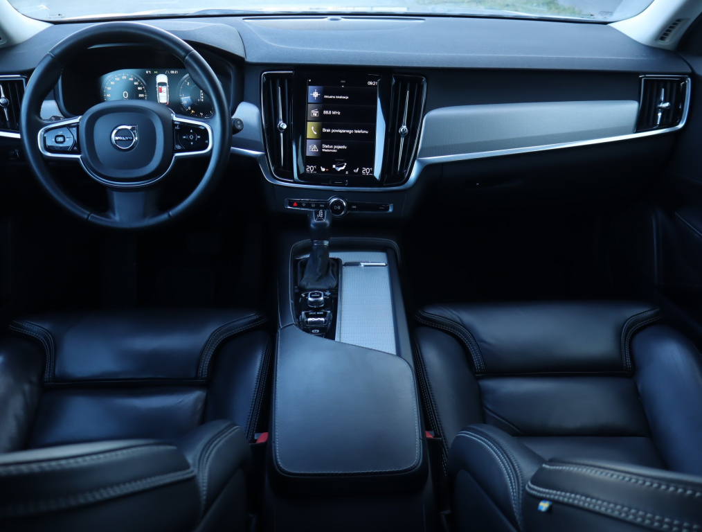 Volvo V90 Cross Country