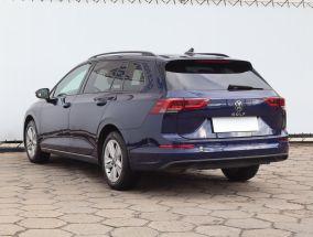 Volkswagen Golf - 2021