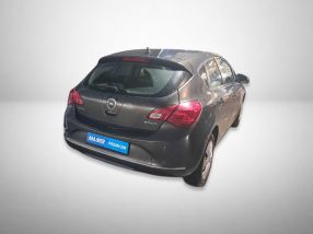 Opel Astra - 2014