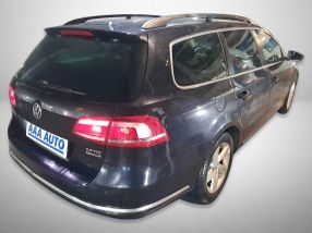 Volkswagen Passat - 2012
