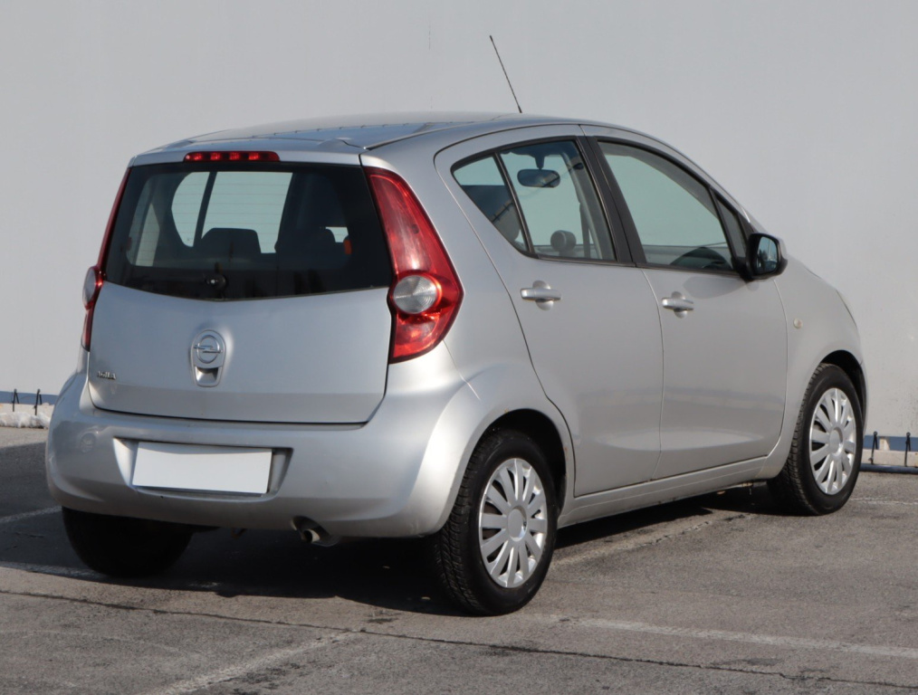 Opel Agila