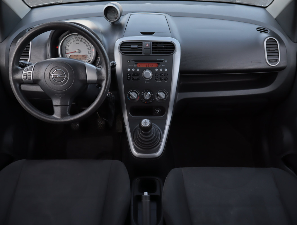 Opel Agila