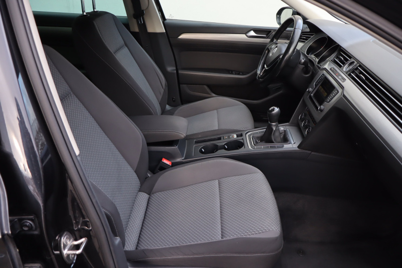 Volkswagen Passat, 2015