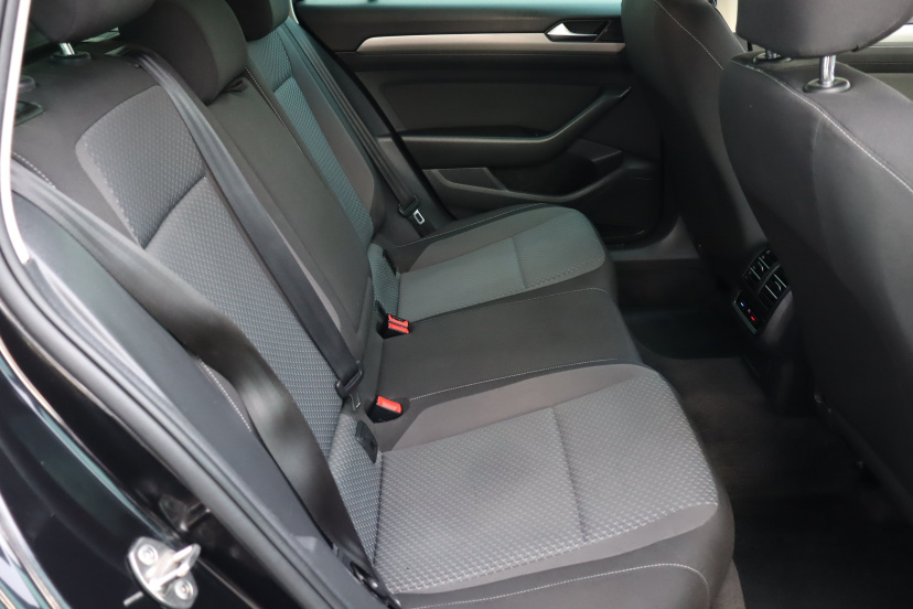 Volkswagen Passat, 2015