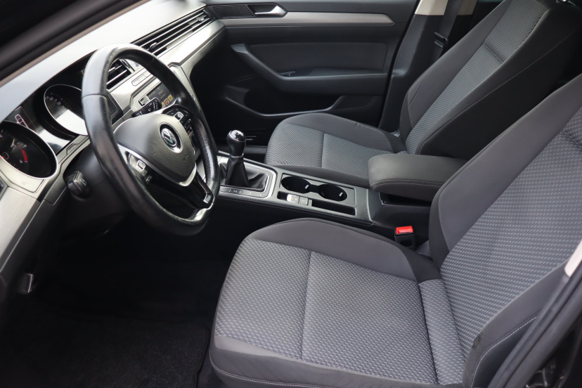 Volkswagen Passat, 2015