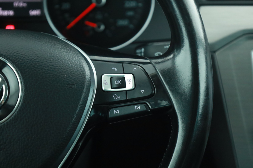 Volkswagen Passat, 2015